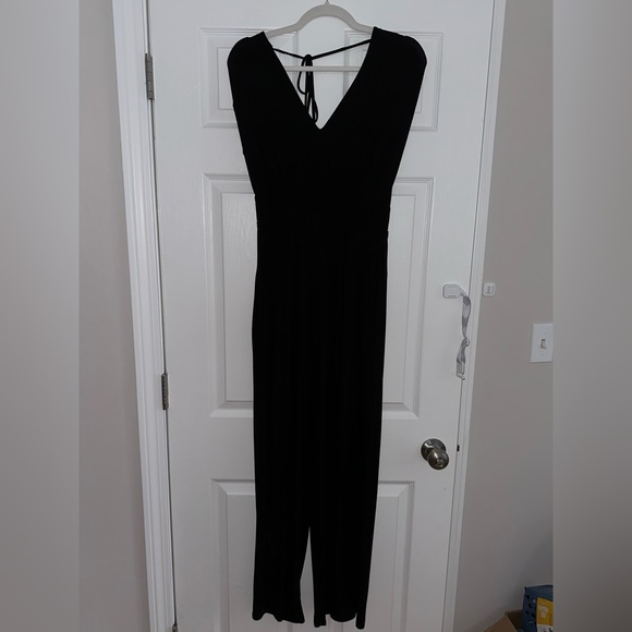 Adjustable Sleeve Jumpsuit - Picture 3 of 3